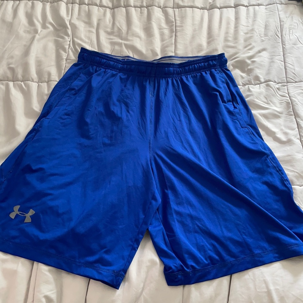 Under armour men’s gym shorts size large